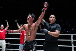 PK ปั้น "ยอดไอคิว" สู่แชมป์ / คอลัมน์ "TKO" โดย "น็อกเอาต์ แมน"