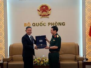 “พล.อ.อดุลย์” หารือ “พล.อ.ฟาน วัน ซาง ”ดันหุ้นส่วนยุทธศาสตร์รอบด้าน กระชับความร่วมมือไทย–เวียดนาม ทุกมิติ