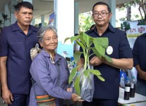 เพชรบุรีจัดคลินิกเกษตรเคลื่อนที่ในพระราชานุเคราะห์ฯ ยกระดับคุณภาพชีวิตเกษตรกร แก้ปัญหาครบวงจรถึงพื้นที่