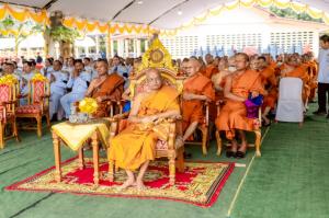 พุทธศาสนิกชนอาลัยร่วมงานพระราชทานเพลิงศพอดีตเจ้าคณะตำบลทุ่งสง-เจ้าอาวาสวัดหนองดี