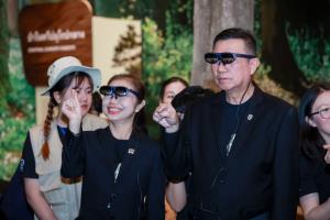 ผจญภัยกับโรงภาพยนตร์ 5D ผ่านหนัง 5 มิติ 3 เรื่องรวด “การผจญภัยของฟ็อกซ์ – ผู้พิทักษ์แห่งทะเลทราย – ซิ่งฝ่าทะเลทรายพิชิตดาการ์” สนุกเหมือนเข้าไปอย่าในเหตุการณ์จริงกับ “5D Mixed Reality Experience”