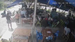 พ่อค้าผักวูบดับคารถหน้าร้านส้มตำ พลเมืองดีระดม CPR ยื้อชีวิตสุดกำลัง ก่อนสิ้นลมที่โรงพยาบาล