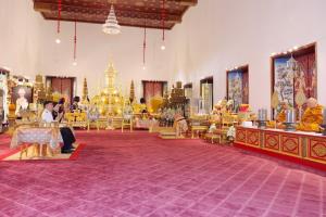 ในหลวง-พระราชินี  ทรงบำเพ็ญพระราชกุศลปัณรสมวาร (15วัน) “เจ้าฟ้าพัชรกิติยาภา”