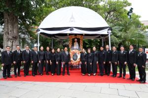 ช.การช่าง เข้าถวายสักการะพระศพและวางพวงมาลาเบื้องหน้าพระรูป "เจ้าฟ้าพัชรกิติยาภา"