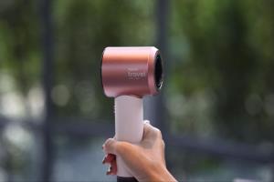 Dyson Supersonic Travel ไดร์เป่าผมขนาดพกพา แต่ทรงพลัง