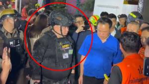 โป๊ะแตก!! “ชายชุดทหาร” โชว์กึ๋นวิเคราะห์ไฟไหม้โรงเบียร์ประกบอนุทิน ที่แท้ “มั่วบ้านงาน” เพิ่งกลับจากยิงบีบีกัน ซ้ำปล่อยเฟกนิวส์