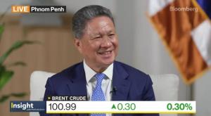 เขมรดีใจออกนอกหน้าสหรัฐฯ เก็บภาษีนำเข้า 10% คุยต่ำกว่าไทย-เวียดนาม