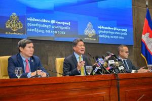 ตอนล้อไทยยังไม่ทันคิด!เขมรเพิ่งรู้ตัวโวยสหรัฐฯใส่ร้ายใช้แรงงานบังคับ รีดภาษีสินค้านำเข้าจากกัมพูชา