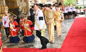 ในหลวง-พระราชินี เสด็จฯ ไปในการพระราชพิธี เฉลิมพระชนมพรรษา