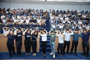 "BEM พาน้องพิชิต TCAS ปีที่ 18" ยกทีมติวเตอร์บุกถึงโรงเรียน ชวนน้องสมัครก่อนพลาดโอกาส