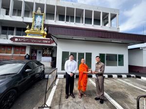 วัดพระธรรมกายมอบอาคารรับรองประชาชนแก่ สภ.คลองหลวง รับวาระครบรอบ 122 ปี อ.คลองหลวง