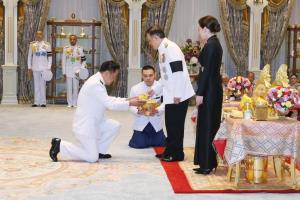 ในหลวง-พระราชินี พระราชทานพระบรมราชวโรกาสให้ คณะบุคคลต่าง ๆ เฝ้าฯ