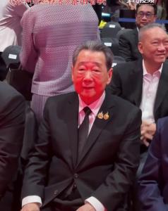 ชาวเน็ตจีนแห่คอมเมนต์ "เจ้าสัวซีพี" โผล่ดู "จดหมายรักถึงอาม่า"
