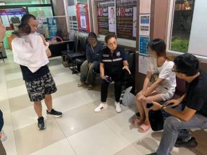 เจ้าหน้าที่บูรณาการช่วยหญิงชาวจีนพร้อมลูกน้อยวัย 3 เดือน หลังสามีร้องถูกเพื่อนร่วมชาติอุ้มตัว เร่งสอบปมขัดแย้ง-กักขัง