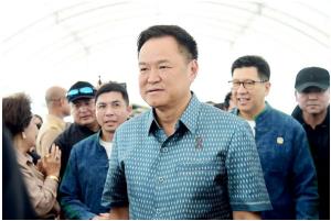 ปรับ ครม.เพื่อต่ออายุ : ทางเลือก แต่มิใช่ทางออก