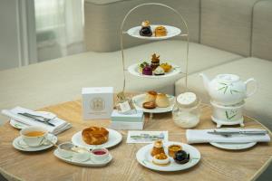 “Light of Bangkok Afternoon Tea” สัมผัสกลิ่นหอม รสชาติ และงานฝีมือ ณ โรงแรมแมนดาริน โอเรียนเต็ล กรุงเทพฯ