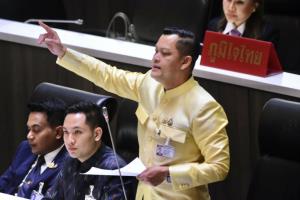 “ธนกร” ฝากรัฐบาลปูพรมค้นปืน ล้างบางปืนเถื่อน สร้างความมั่นใจให้ประชาชน มั่นใจออกมาตรการปราบปรามเด็ดขาด
