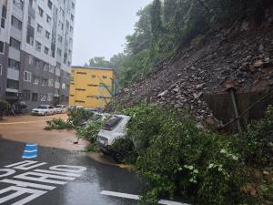 ฝนตกหนักในเกาหลีใต้ทำ 'ดินถล่ม' ใส่อพาร์ตเมนต์ เสียชีวิต 1 ราย-เจ็บ 3