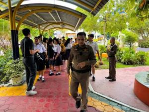 ตำรวจสน.ลาดพร้าว ซักซ้อมแผนเผชิญเหตุ Active Shooter ในสถานศึกษา