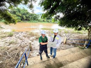 AIS ตั้งวอร์รูม ระดมรถโมบาย - อุปกรณ์สื่อสาร ช่วยเหลือประชาชน ในพื้นที่อุทกภัย