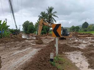 ทล.ทอดสะพานเบลีย์ เร่งเปิดเส้นทาง–เคลียร์ดินสไลด์ พื้นที่ จ.น่าน