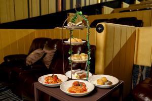 "La Famiglia Legacy: Table &amp; Screen" เปิดประสบการณ์ Cinema Dining ดื่มด่ำหนังมาเฟียระดับตำนานพร้อมอาหารอิตาเลียนสุดพิเศษ