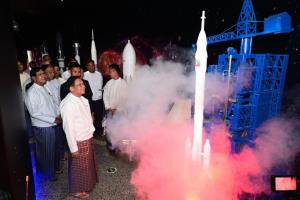 พม่าจับมือรัสเซียเตรียมส่งนักบินอวกาศคนแรกขึ้นสู่ห้วงอวกาศปี 71