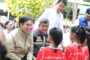 “อัครนันท์” ลุยชัยภูมิ ตรวจ 4 รร.ห่างไกล เร่งซ่อมอาคารชำรุด-ยกระดับความปลอดภัย ลดเหลื่อมล้ำการศึกษา
