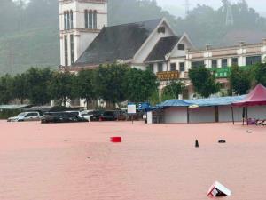 หลวงน้ำทาประกาศเขตภัยพิบัติ หลังเกิดน้ำท่วมฉับพลันบริเวณด่านชายแดนลาว-จีน