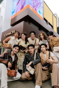 “นนน กรภัทร์” Friend of Coach SEA ควง “เลิฟ ภัทรานิษฐ์” พร้อมเหล่าไอคอนสายแฟชาวเจน Z ร่วมเปิดประสบการณ์ COACH PLAY ใจกลางสยามสแควร์ แห่งแรกในประเทศไทย