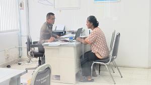 ทนทุกข์มากว่า10ปี! แม่แจ้งจับลูกชายทาสยานรก คลั่งทำร้ายแม่ตบแก้วหูแตก-ขู่ฆ่าตายาย ขโมยของในบ้านขายซื้อยาบ้าเสพ