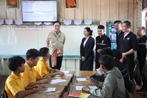 “อัครนันท์” บุกโรงเรียนห่างไกลขอนแก่น ชูตรวจราชการ “ไปช่วย ไม่ใช่ไปตรวจ” เร่งปลดภาระครู-แก้ปัญหาถึงห้องเรียน