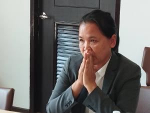 เรื่องถึง รมต.-สพฐ!ครูร้องงบโรงเรียน-อาหารกลางวันเด็กส่อทุจริต โดนขับไล่-กรีดรถ-หินปาใส่ ขอย้ายโดนสกัดซ้ำ