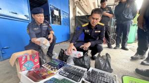 ศุลกากรเบตงนำทีมจับ “บุหรี่เถื่อน” กลางเมือง 8 พันกว่ามวน มูลค่าภาษีอากร 95,000 บาท