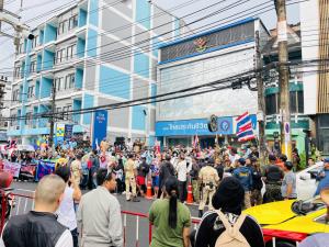 มวลชนชาวภูเก็ตกว่า 500 ประกาศชัยชนะ ต้านยิวจัดปีใหม่ ชาบัดปืดเงียบ