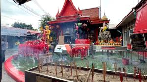 “วัดจุฬามณี” เงียบลง! ท่ามกลางกระแสข่าววงการสงฆ์ ศรัทธาท้าวเวสสุวรรณจากเคยแน่นวัด วันนี้บางตา นักท่องเที่ยวลดลง