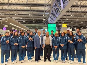 ทัพว่ายน้ำไทยถึงญี่ปุ่นพร้อมลุยเอเชียนเกมส์ ลุ้น “กมนชนก” นำทัพเปิดสระวันแรก – “สกาย” ประเดิมเวทีเอเชียนเกมส์