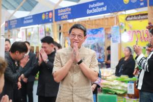 พช. เปิดพื้นที่รวมพลังชุมชนทั่วไทย ยกเสน่ห์ OTOP นวัตวิถีสู่ใจกลางเมือง สร้างโอกาสท่องเที่ยว–ตลาด–รายได้ สู่เศรษฐกิจฐานราก