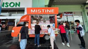 โรบินสันไลฟ์สไตล์จับมือมิสทินเอาใจสายบิวตี้ส่ง “Mistine Cosmetic ทัก” ออนทัวร์