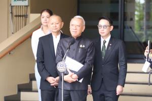 “พิพัฒน์” โยนถามนายกฯ ดึง “กล้าธรรม” ร่วมรัฐบาลหรือไม่ ยันในพรรครักกันดี ไร้แตกแยก