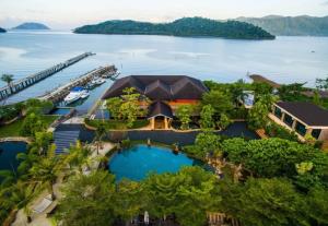 ที่พักเกาะช้าง พักผ่อนริมทะเล เติมเต็มวันหยุดให้ชุ่มฉ่ำ