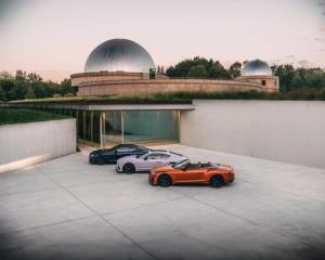 Bentley เปิดตัว Continental รุ่นพิเศษ 3 คัน แรงบันดาลใจจากดวงอาทิตย์ โลก และดวงจันทร์