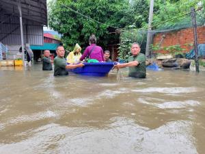 ฝนถล่มกัมพูชาทำน้ำท่วมหลายพื้นที่ใน 4 จังหวัดทางตะวันตกเฉียงเหนือ