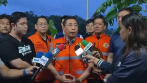 “ผู้ว่าฯ ไตรภพ” เกาะติดแก้น้ำท่วมระยอง ระดมพลช่วยเต็มอัตราศึก พร้อมสำรวจความเสียหาย
