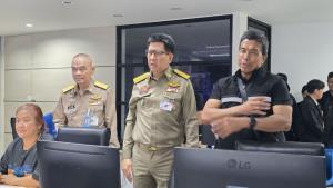 กทม. วางกำลังมอนิเตอร์กลุ่มฝนต่อเนื่องตลอดคืนนี้ “รองนายกฯ เอกนิติ” ระบุ รัฐบาลพร้อมหนุนกทม. ช่วยเหลือประชาชนเต็มที่