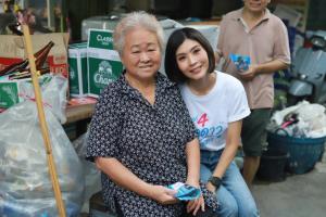 "ทัดดาว" เรียกร้อง รฟม.ผ่อนปรนกฎระเบียบให้ประชาชนอพยพพร้อมสัตว์เลี้ยงขึ้นรถไฟฟ้าช่วงน้ำท่วม