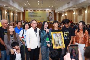 ดรามา สนั่นโซเชียล!  จังหวัดจัดต้อนรับ “เนเน่ รอยัล” กลับบ้าน มาถึงไม่ทันได้พักอัดงานแน่น