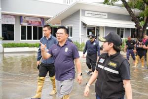 ปลัด ยธ. ลงพื้นที่ติดตามสถานการณ์น้ำท่วม เรือนจำ–รพ.ราชทัณฑ์ ให้กำลังใจบุคลากรฝ่าวิกฤติ