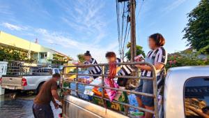 สื่อกีฬาชื่อดังสานต่อภารกิจเพื่อสังคม&amp;#8203;ช่วยเหลือผู้ประสบอุทกภัย รวม 180,000 บาท