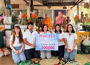 พอร์ซเซล่า สานต่อ “ปันสุข ปีที่ 7” มอบกระเบื้อง–ถุงยังชีพ–เงินสด รวม 2 แสนบาท ช่วยผู้ประสบอุทกภัย ผ่านมูลนิธิสวนแก้ว